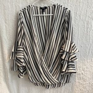 #22 Alfani size large